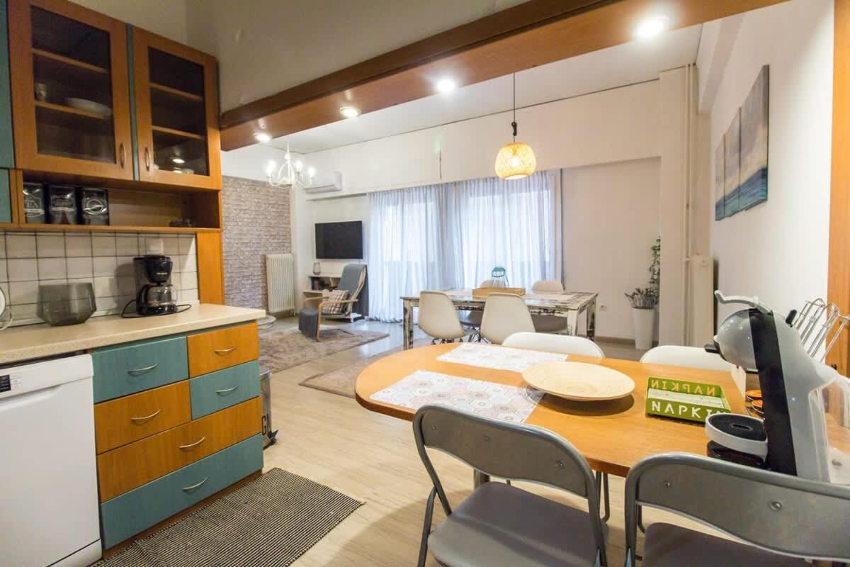 Stylish Apt In Athens Center Экстерьер фото