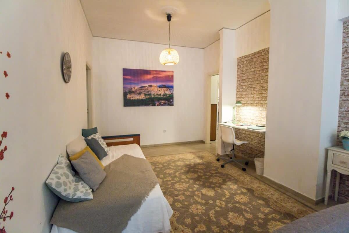 Stylish Apt In Athens Center Экстерьер фото